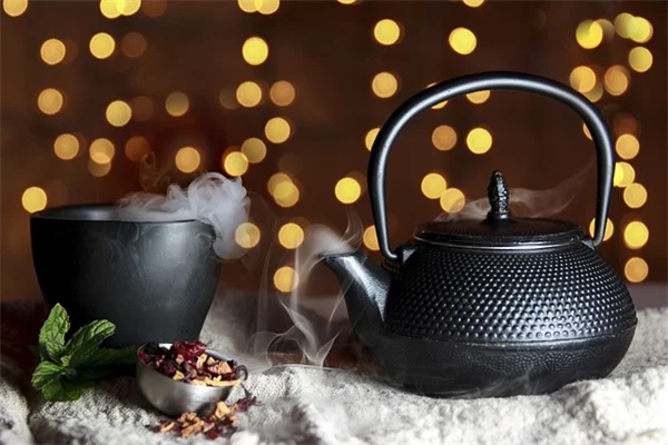 春の庭掃除はいつ始める？花粉媒介者を守る正しいタイミングと方法